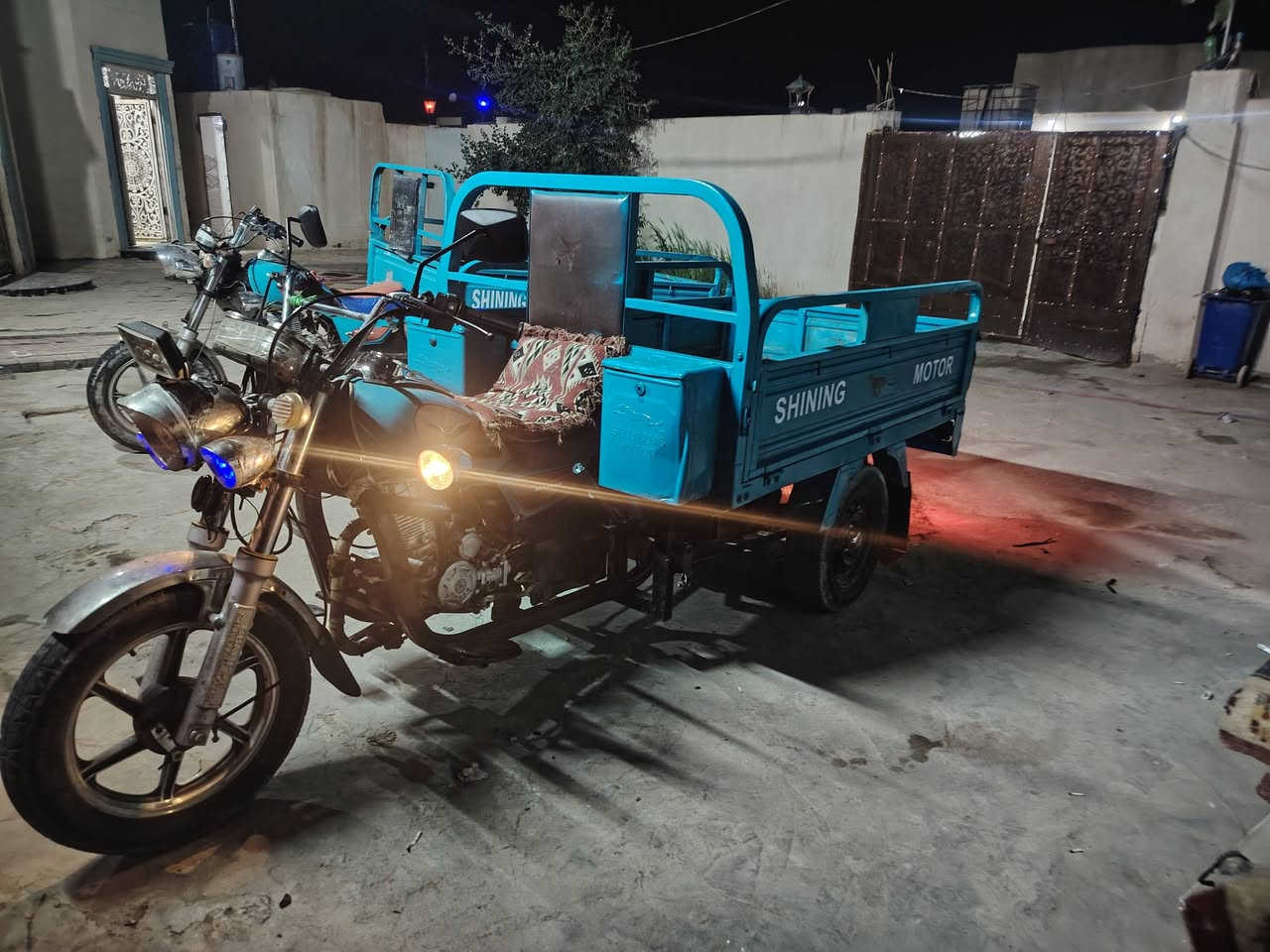 سلام عليكم ستوتة مديل 21 وراق مكفولة كفالة عامة ستوتة جديدة مكينة توة مجفتة مكان البصره زبير سعر مليوين و100 وبية مجال  ***********
