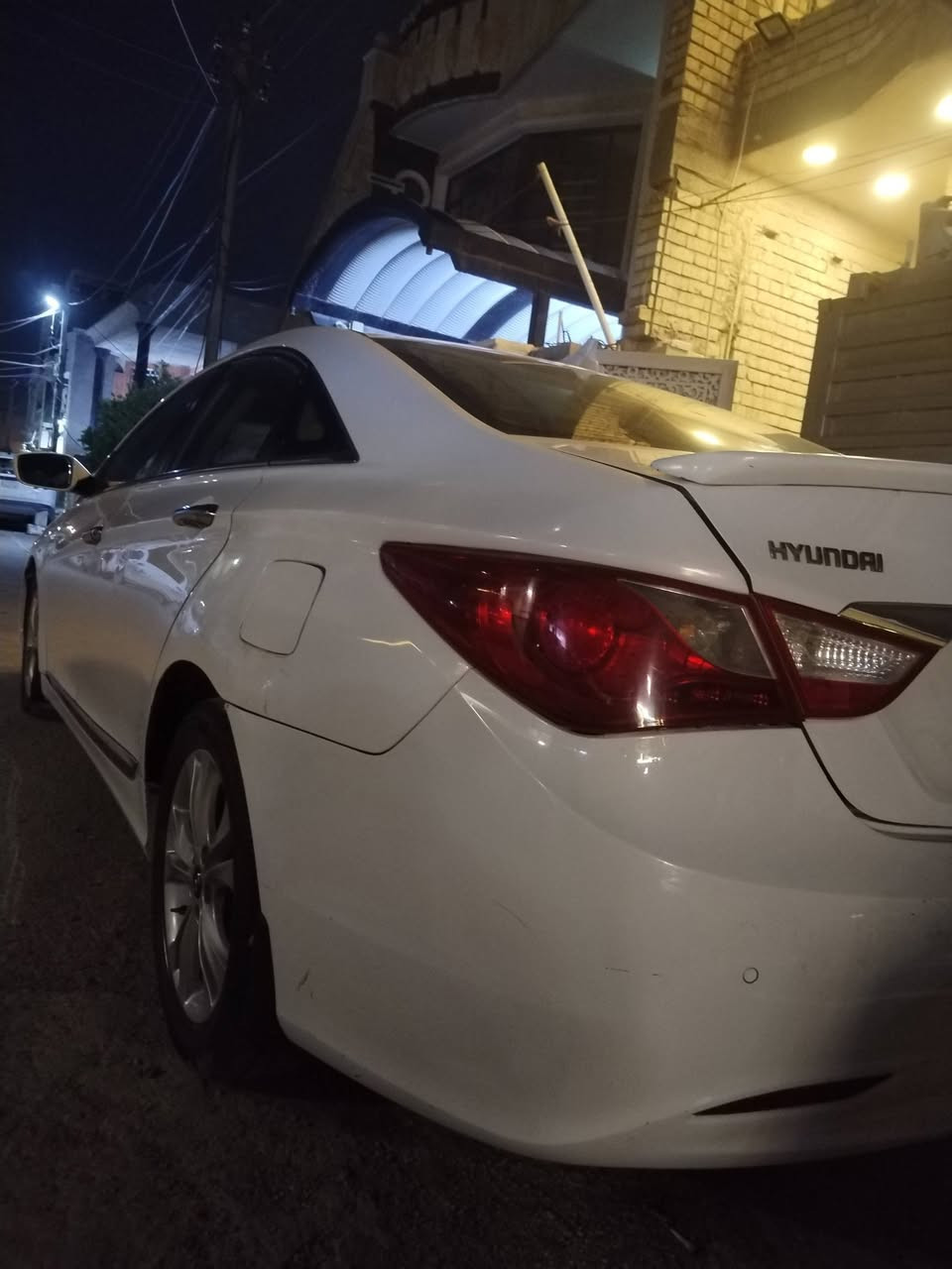 سلام عليكم سوناتا 12 خليجي بيها ثلاث قطع صبغ وبيها رصعات خفيفه بالقماره وبيها شويه بالشاصي بگد الابهام مامبين سعرها 95 العنوان الدوره
للإستفسار ***********
