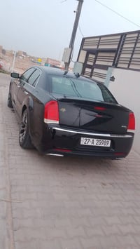 كرايسلر 300 • اسود • كفاله عامه