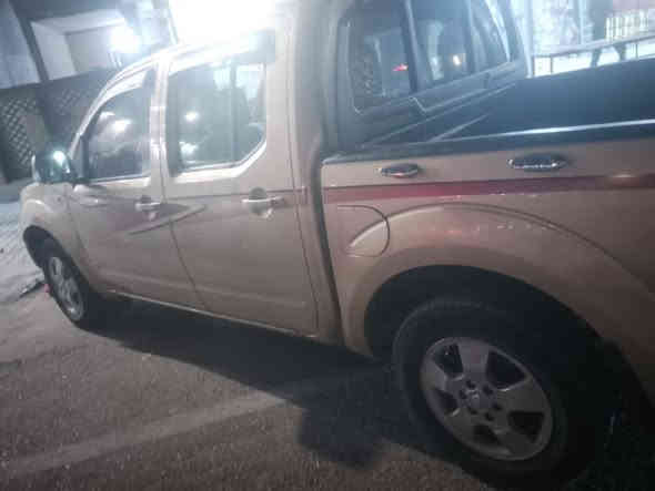 نيفارة موديل 2008 لون ذهبي السيارة كلش جديدة كلها علبلاد قطرة صبغ مابيها تحويل ثاني يوم انامكلف بل نشر خابرو صاحب الرقم الي بل نشر جاهزة السعر90 /***********
