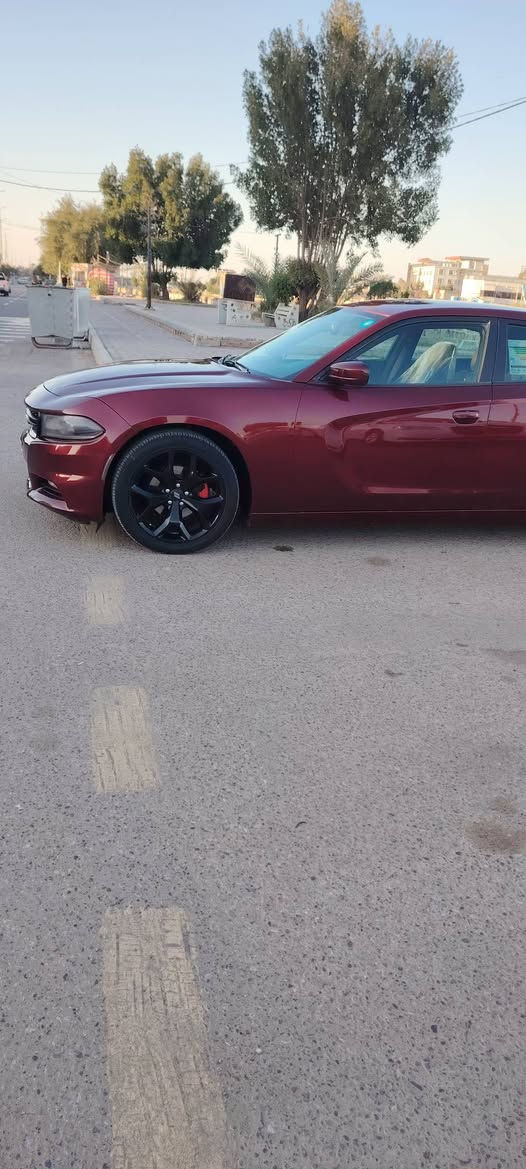 يا الله سلام عليكم سياره البيع موديل 2017 اصل رقم بغداد انكليزي سنوية ل30 مكنية 360 تو ويل سياره جاهزة تخم تاير حداديه جديده تبريد مكينه كير سياره مال بيت ما مشتغلة خط حادثهة جاملغ وباب صبغ صور المريكة بل منشور سيارة كشل جديدة سعر 175 بيهة مجال قليل الاستفسار *********** مكان ميسان
