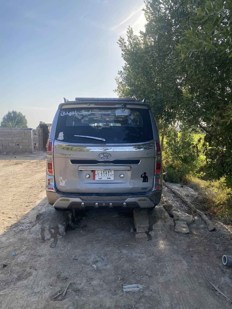 السلام عليكم 
ستاركس2012ومرمزه2015
سياره جاهزه مكينه وكير وحداديه كله جديد 
بيه ضربه بل جاملغ الخلفي خفيفه كد شبر والباقي كفاله
مكاني ناصريه الغراف السعر 180
السياره بسمي تحويل ثاني يوم 
خطه بغداد ناصريه
***********
