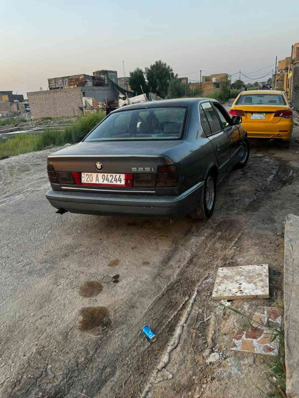 سلام عليكم 525BMW   البيع موديل 91 مكينه محور vvt  كير ومكينه شرط مكفولات سياره رقم نكليزي تحويل ثاني يوم بها صبغ ومعجون قليل تخم تاير جديد كهربيات كله شغاله سياره جاهزه مانفصها شي سعر 35 وبها مجال قليل مكاني حله مركز ***********
