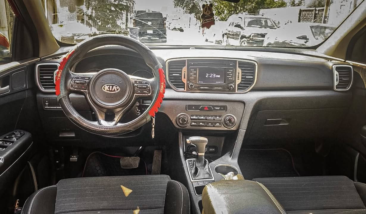 سلام عليكم سبورتج 2018 السياره كفاله حادثه فقط خشم البنيد السياره ماشيه 99 قابل للزياده تبريد ثلج❄️رقم بغداد تحويل ثاني يوم تخم تاير شاشه كامره تحكمات ستيرن السعر 155 بيه مجال بسيط العنون بغداد حي الحسين للاستفسار ***********
