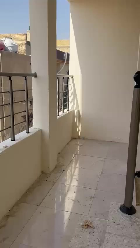 السلام عليكم (مستعجل لظرف خاص )
بناية للبيع شارع فلسطين مقابل مستشفى الكندي وجه بوجه مساحة البناء 130 متر واجهة 6،5 ونص ثلاث طوابق  كل طابق شقتين المجموع 6 شقق بناء جديد هاي السنة للعلم المؤجرين هم موظفين بالمستشفى او اطباء 
علما البناية مؤجرة  ايجارها ٣ ملاين اله ربع 

البيع بسبب ظرفي الخاص 

السعر 625 مليون والمجال بسيط 

ما اعتقد اكو هيج سعر

الرقم ***********
