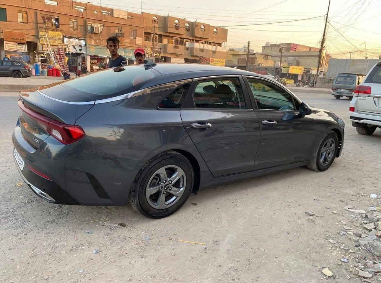 _كيا كي فايف موديل 2021 رقم اربيل

_وارد امريكي 

 _مواصفات LXS

_ماشيه 108

_محرك 1600تيربو 

_هزة بعدها ما منتهية لشهر 12

_السنوية باسمي تحويل مباشر

_السونار  بلصور  

_للاستفسار***********
