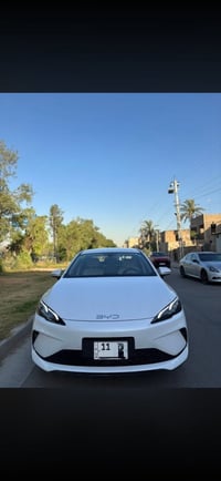 سيل فايف 2025 رقم بغداد  مكفوله كفاله عامه   ماشيه 2 الف يعني زيرو  مو...