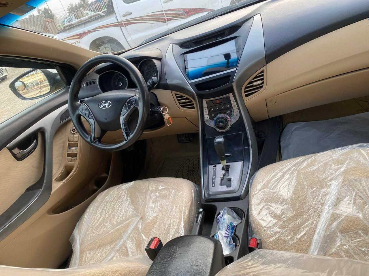 للبيع النترا 2013 أمريكي
حادث فقط جاملغ وبنيد والباقي ليبل واحد سياره جديده وبسمي مكينه توني شاده كير حداديه تخم تاير تبريد كله شرط رقم ذي قار بسمي شخصيا مصفر هيئه وغرامه السعر مناسب   لسياره مكانه السماوه ***********
