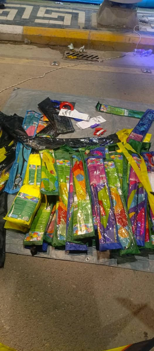 يوجد لدينا طيارات ورقيه من النوع الاصلي بأحجام مختلفة كبيره 2متر وكذالك وسط 120 سم البيع جمله


**إذا كنت صاحب هذا الإعلان وتريد حذفه لأي سبب، رجاءا أرسل رسالة إلى الدعم الفني**