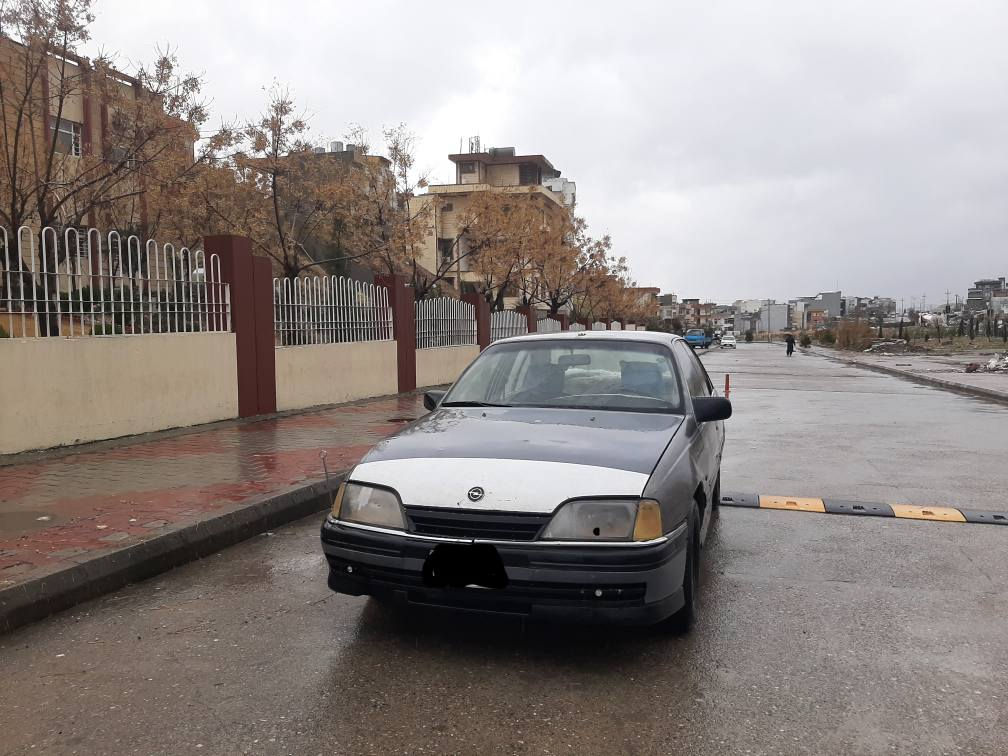 ئۆپڵ ئۆمیگا 
مۆدیل 1990
مەکینیە 20 بەشەرت
گێڕی بەشەرت
کلاجی بەشەرت
تەقەو ڕەقی بەشەرت
ئاڕمی پلاستیکی سلێمانی بەشەرتی ئەولیات
سەیارەیەکی زۆر تنو تۆڵە گێجو گەرمی ئیش ئەکات
ناونیشان سلێمانی
سعری 15گەڵا کەمێک مەعاملە
مشتەری تەلەفونبکە
*********** السليمانية, العراق
