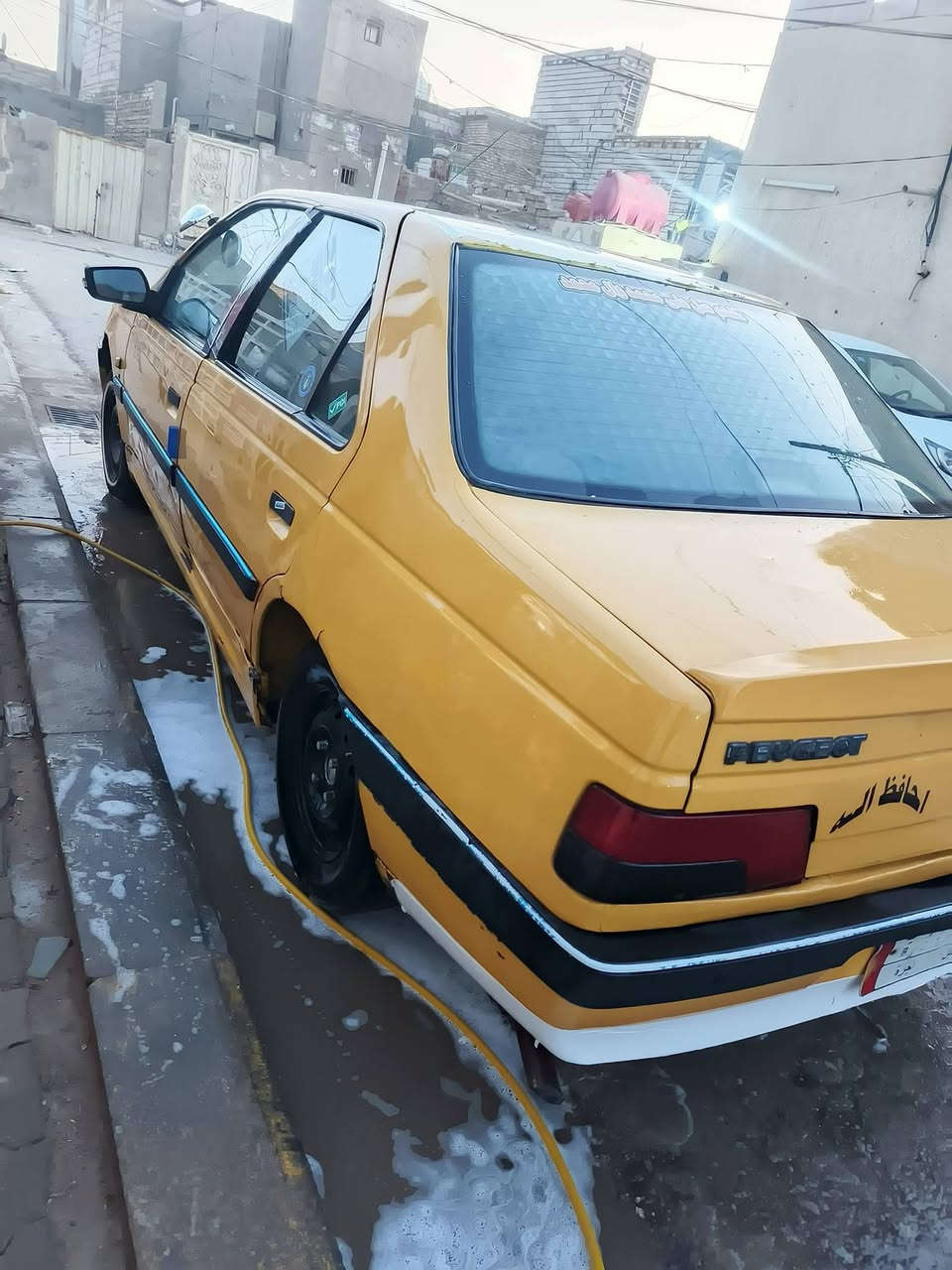 يال الله سلام عليكم
للبيع بيجو ٤٠٥مديل ١٢ مكينه وكير فرنسي مكفول شرط 

تبريد ثلج شرط 

سياره جاهزه مامتعوبه سعر ٢٦ وبيه مجال قليل *********** ولرزق عله الله
