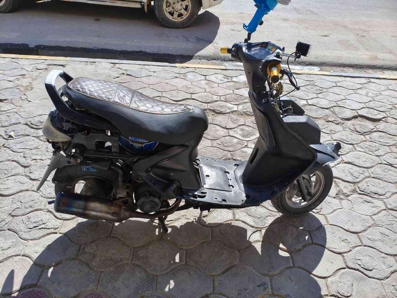 سلام عليكم فراشه فحل للبيع مكينه ماكس على الشرط ما مفتوحه مكينه حاويه شلعه + معدل مكام نجف تجدي وشوف تفحص قبل لا تاخذ *********** سعر 400
