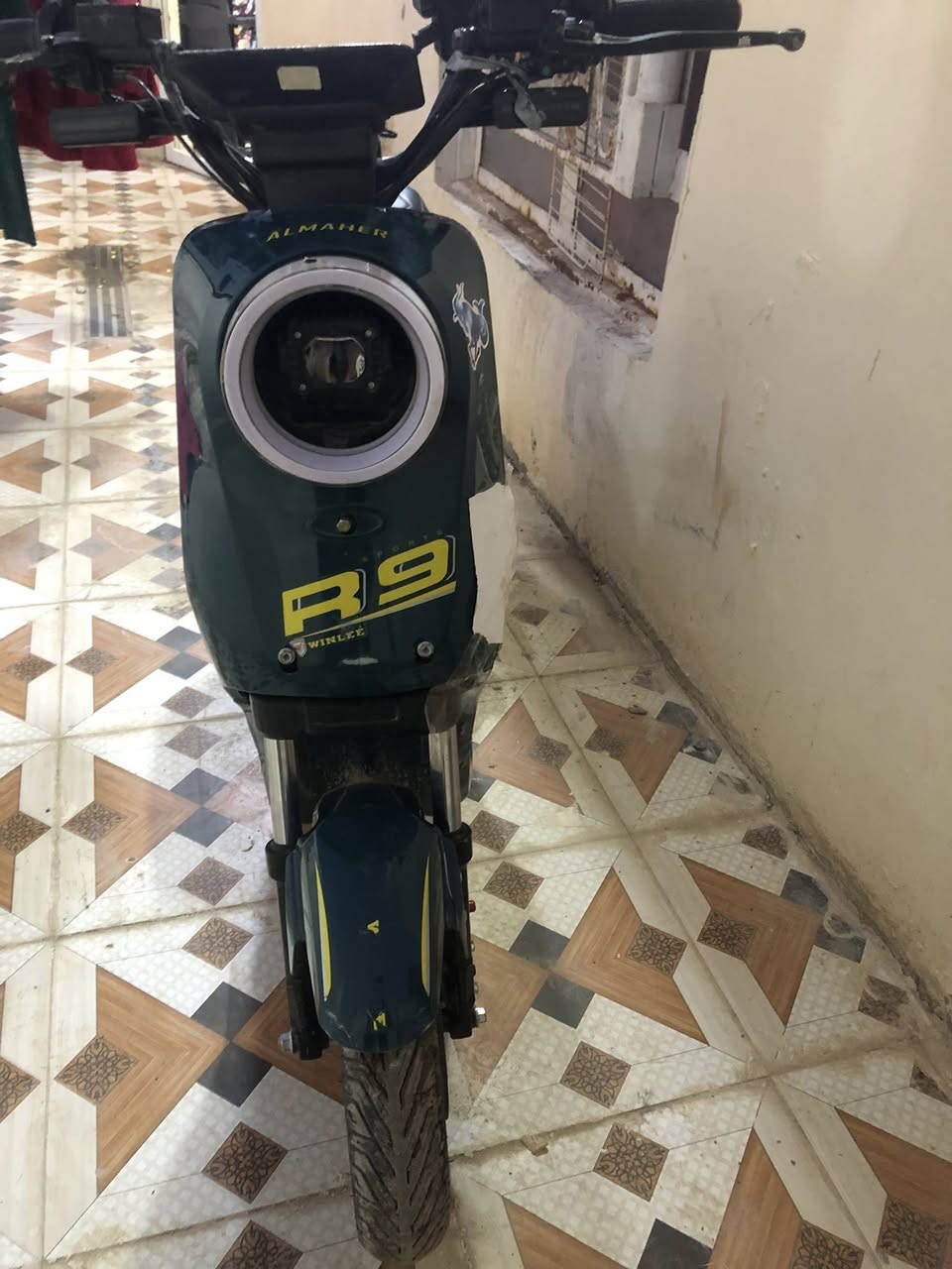 سلام عليكم دراجه البيع سعر 450 وبيه مجال ار R9 خمسه  بطريات سرعه 99 هاذ رقمي ***********
