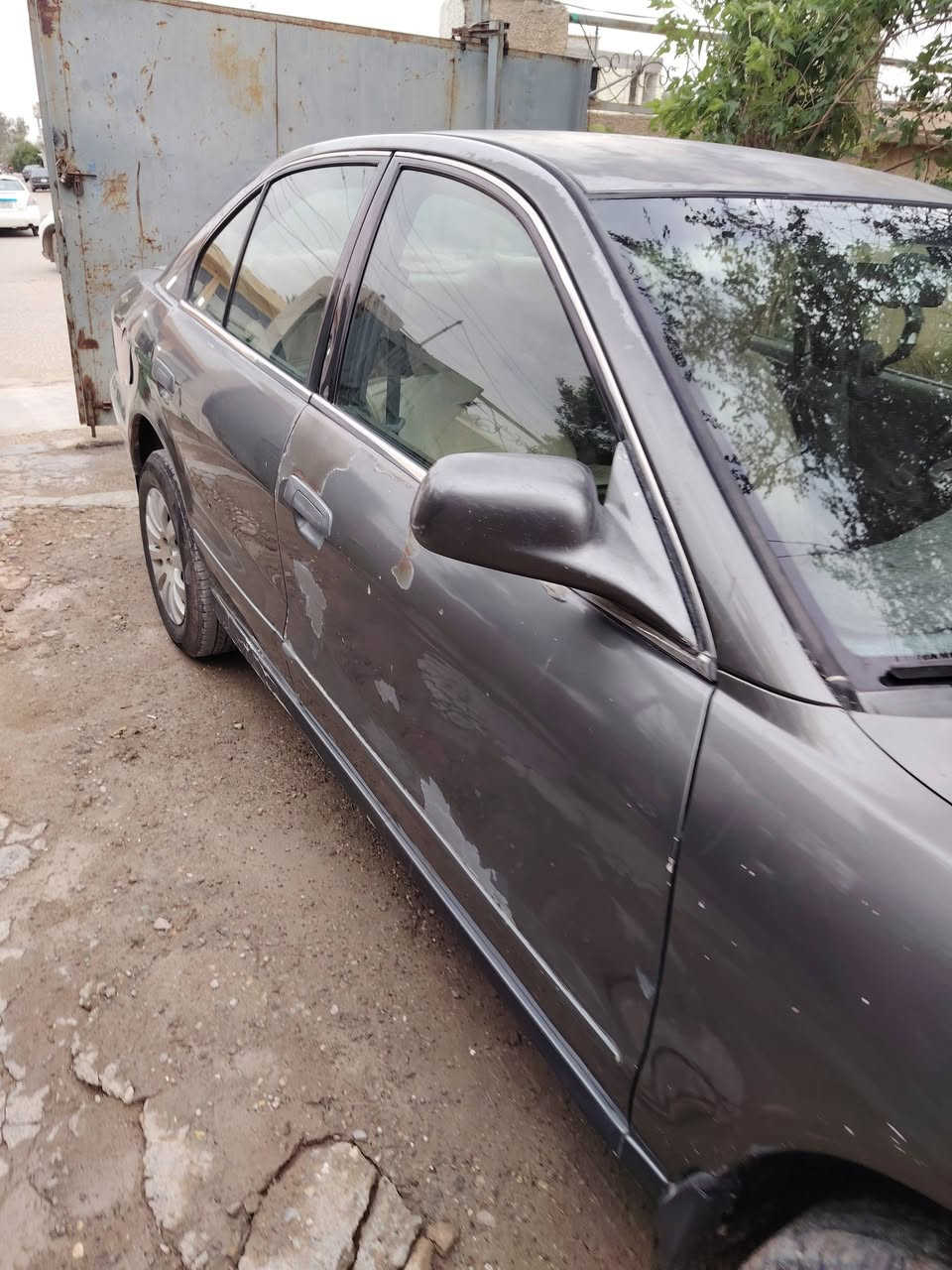 السلام عليكم كلنت 2002 رقم سليمانيه مكينه 2400 كير اوتماتيك مكفول تبريد تدفئه تخم تاير صدر امامي خلفي  جديد
سياره عليه ادامه كامله كلشي بيه شغال كهربائيات كله بلاديه طخته يم جاملغ خلفي فقط سياره بيه جراد شويه بل قماره سياره مامصبوغه بلاديه 
رقم سليمانيه ارقام جديده سنويه ل 2030 بسمنه تحويل مباشر 
شاشه دمام كلشي شغال بيه مكانه ديالى المقداديه السعر 52 وبيها مجال لاستفسار ***********
