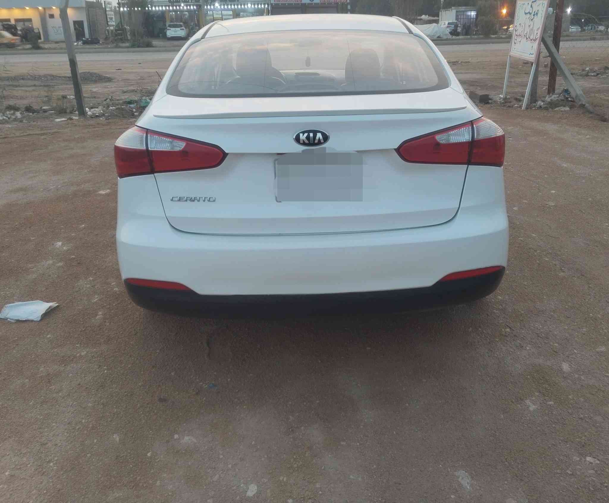 سلام عليكم كيا سيراتو مديل 15كفاله من عده نص الباب الخلفي صبغ مكينه وتبريد وحداديه وكير كفاله تخم تايرات موصفات تحكم ستيرن وسحبه حاكيه رقم قادسيه  سنوية 28 
سعر 118وبيه مجال هاذه رقمي  ***********
