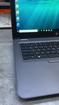 HP ZBook 15u • i7-7500U • رام 8 جيجا