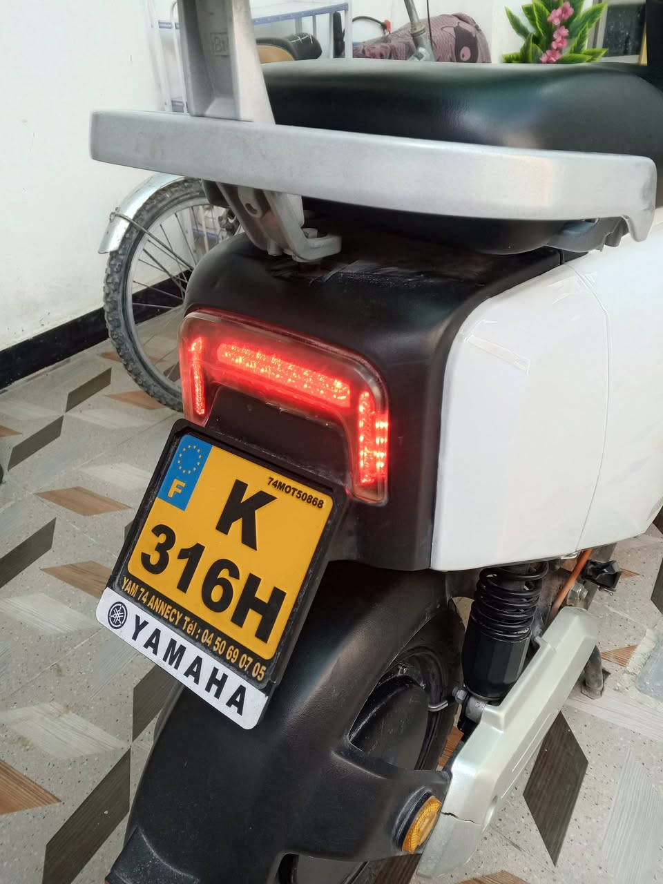 سلام عليكم دراجه شحن للبيع موديل 25 جديده العنوان ديالى بعقوبه ***********
