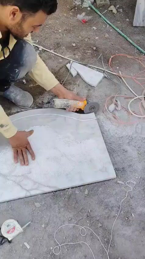 السلام عليكم  هاذا كادر علي الطائي التطبيك كافت انواع امومو والسيراميك التصال على رقم ***********
