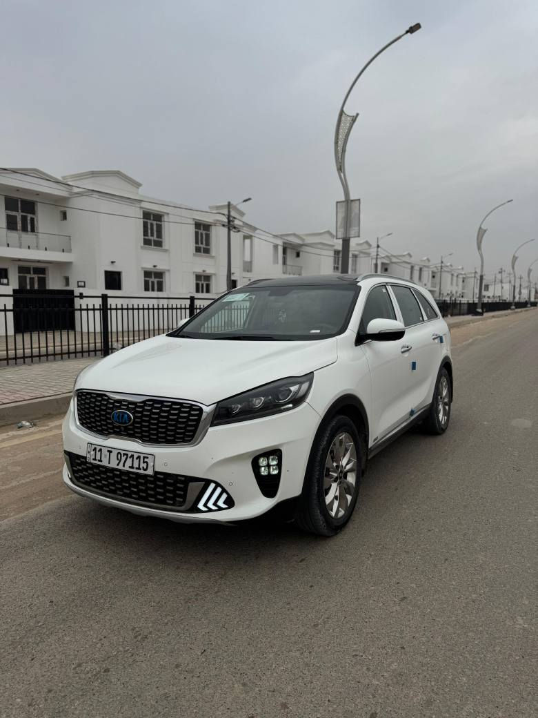 سورنتو 2020 خليجي 
محرك 6 سلندر 3500 كير 8 نمر 
كير و محرك كفالة 
رقم بغداد فول مواصفات 
بصمة 
شاشة كبيرة
بانوراما
دفع رباعي
اربع كامرات
تبريد منفصل
لايت لد امامي خلفي
جنطة كهرباء
ويل 19
مري شفط
سبع راكب
تبريد 3 قطع
تدفئة و تبريد الكشنات الامامية 
تدفئة الكشنات الخلفية 
بردات خلفية 
كراسي كهرباء 
سايد بريك بصمة 
حساس امامي خلفي 
اوتو هولد 
وضعيات قيادة ( طبيعي - ايكو - سبورت - سمارت)
تحكمات ستيرن 
ماشية 64 الف حقيقي
السونار مرفق بالمنشور
هابرني وتدلل
***********
او راسلني خاص ديوانية, القادسية
