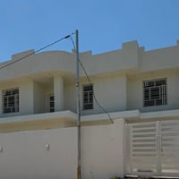 بيت للبيع • بيت سكني • بيت طابقين • بناء حديث • الهاشمية • المزيدية • ...