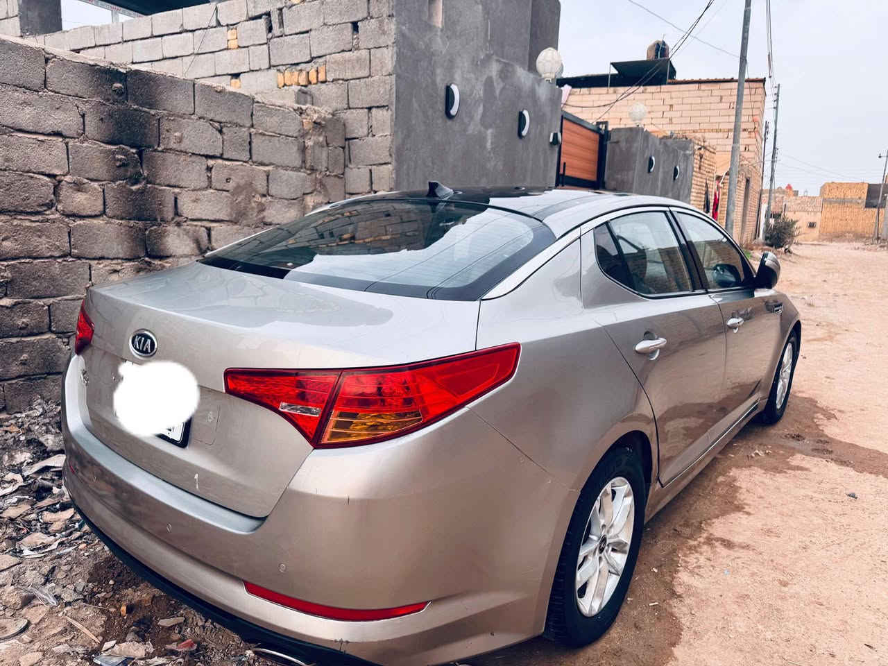 سلام عليكم
كصه جنطه 
سياره جديده كارتون مكينه كير حداديه تبريد كله جديد 
امتومه بصره
سعر ٥١
وترهم امراوس النترا
عنوان ناصريه مركز 
***********
