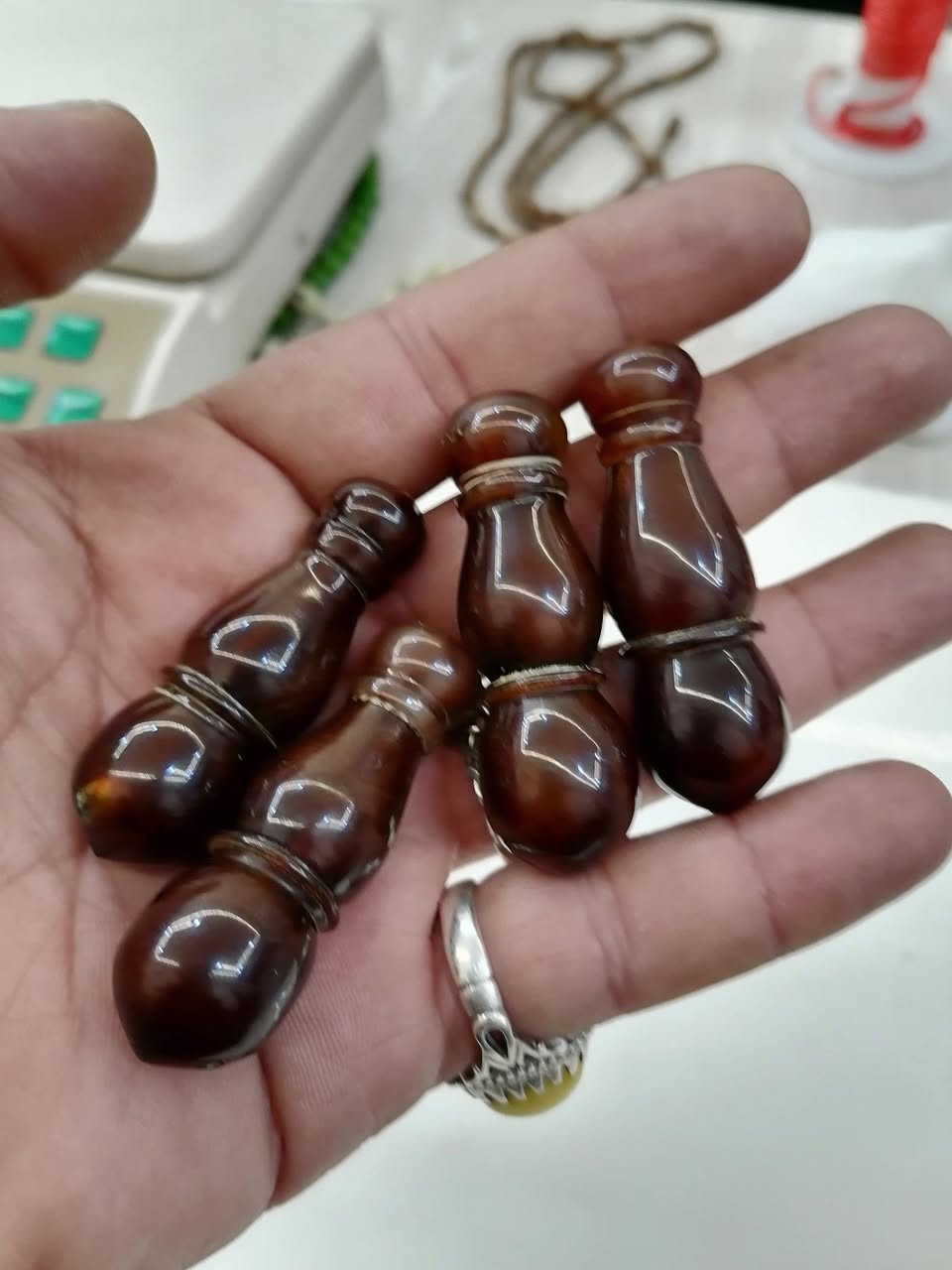 من رخصة مدير الصفحه المحترم شواهد ترتروك انتيك خشنات سعر الواحد ٣٥ الف دينار عراقي سعر نهائي خدمة توصيل محافظات ٥ الاف دينار للمهتمين


**إذا كنت صاحب هذا الإعلان وتريد حذفه لأي سبب، رجاءا أرسل رسالة إلى الدعم الفني**