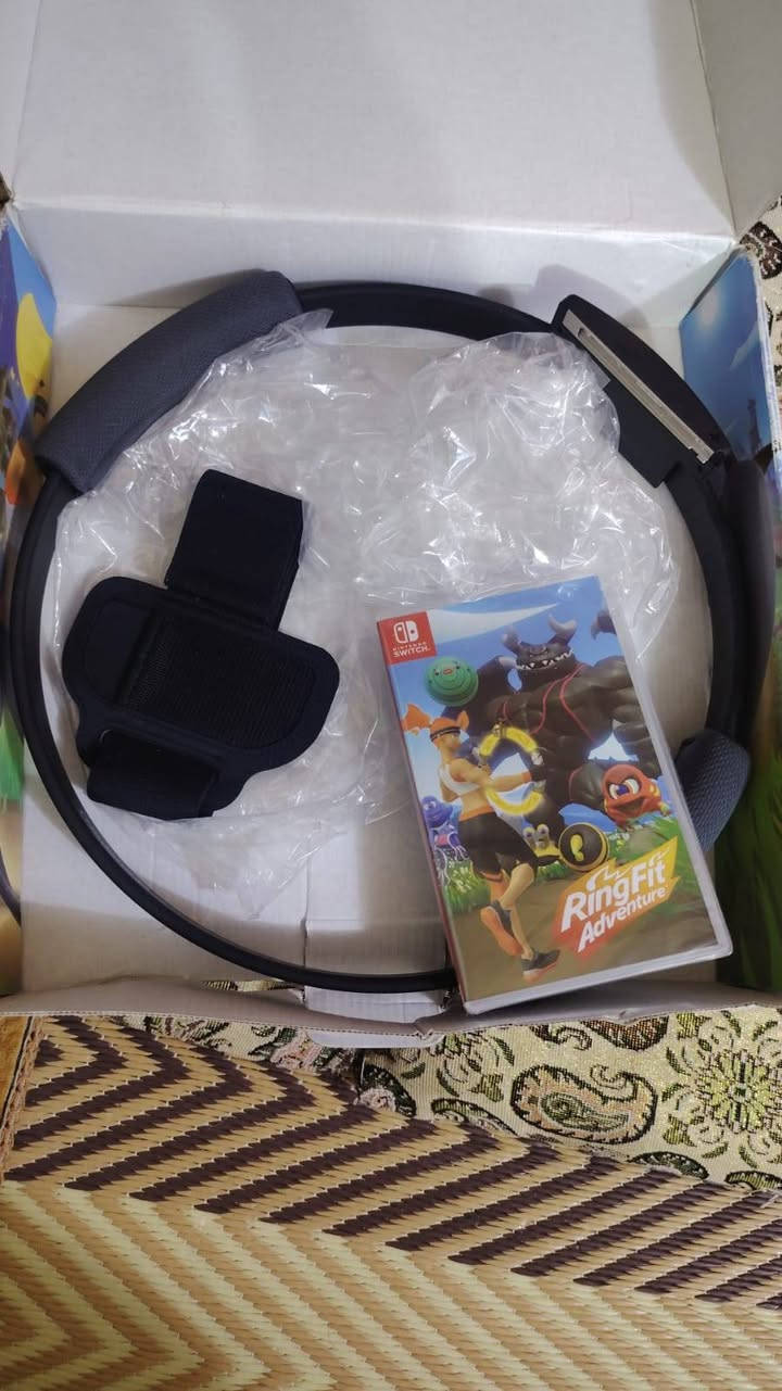 السلام عليكم  جهاز نيتندو يحتوي على لعبه السعر 90
الرقم للتواصل في واتساب ***********
