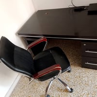 مكتب وكرسي • نضاف • موصل مشيرفة