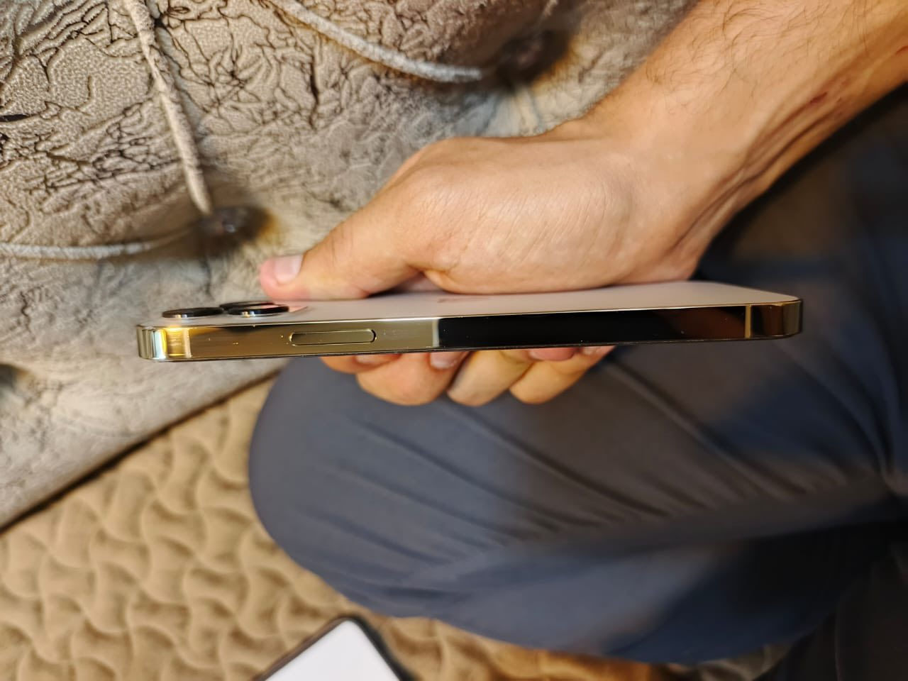 ايفون 12 برو فقط
ذاكرة 128
بطارية79 اصلي
نموذج m 
تك سيم

نضافة80% 

السعر 360 بي مجال


**إذا كنت صاحب هذا الإعلان وتريد حذفه لأي سبب، رجاءا أرسل رسالة إلى الدعم الفني**