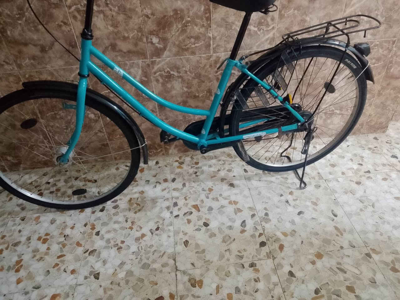 السلام عليكم بايسكل للبيع حجم 26 مكان واسط نعمانيه حي الحسين السعر خاص


**إذا كنت صاحب هذا الإعلان وتريد حذفه لأي سبب، رجاءا أرسل رسالة إلى الدعم الفني**