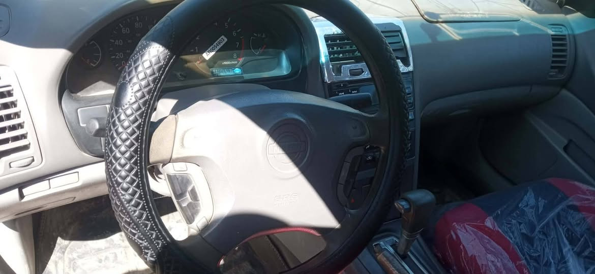 سلام عليكم سياره البيع نيسان مكزمه موديل ٢٠٠١ مكينه 6سلندر وكير جدد تبريد شغال ثلج رقم بغداد تحويل ثانيه يوم مكفوله كفاله عامه مكان السياره نجف كوفه يم معمل الببسي لاسعر 55 رقم الهاتف ***********
