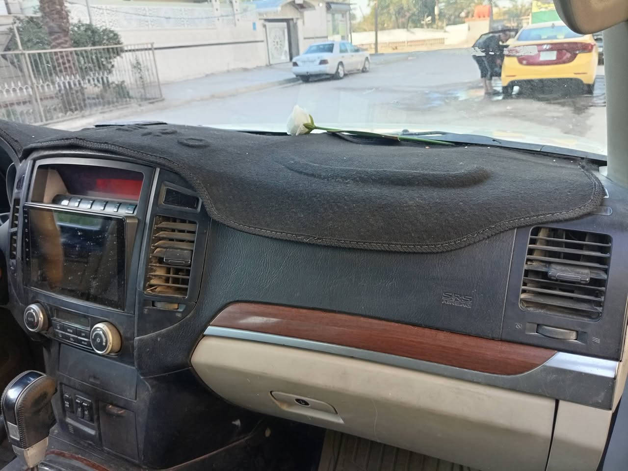 باجيرو ٢٠٠٨  للبيع او مرارس  اقل سعر منه كامل مواصفات تبريد تدفئه كير محرك مكفول سيارة بسمي مكان بغداد رقم بغداد سعر ١١٥ وبيه مجال .. الاستفسار *********** او***********
