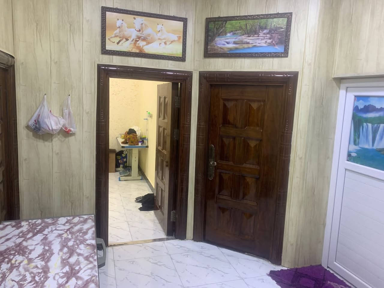 ٣ بيوت للبيع مع كراج كبير بصف البيوت المساحه ٤٤٠ ركن على شارع واجهيه ٢٢ ونزال ٢٠ طابو عنوان ابو ابو الاخصيب جامع شهيد طه قرب شارع الداخلي ٢٠٠متر كلشي قريب عليك من سوق ومدارس منطقه هادئه لاازعاج ولا شي تاخذ واحد وتاجر البقيه وانتا المستفاد وسعرهن مناسب  ***********
