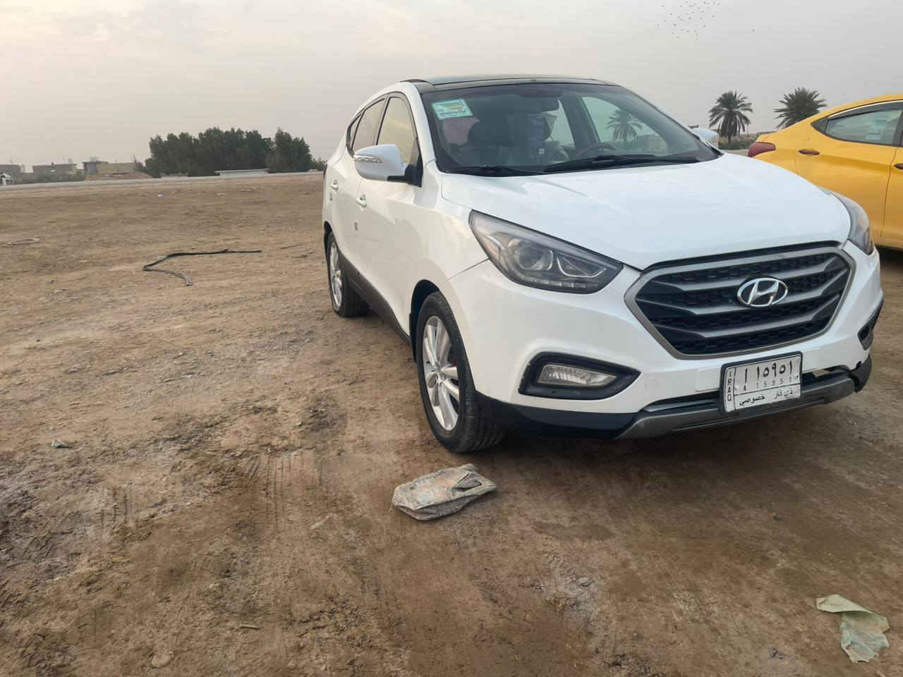 السلام عليكم 
توسان 2014 
خليجي فول مواصفات 
مبدله بانوراما اثر جفيه 
سياره جاهزه 
مكان كوت واسط 
السعر 95 وبيه مجال بسيط
للاستفسار الاتصال على الرقم غير متواجد على النت 

***********
