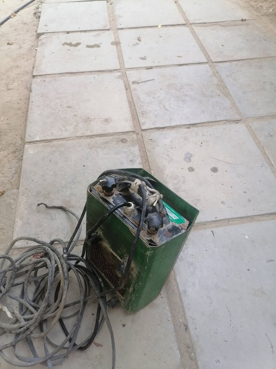 مكينته الحام بلغاري نضيفه سعر ٧٥الف النجف االمناذر ***********
