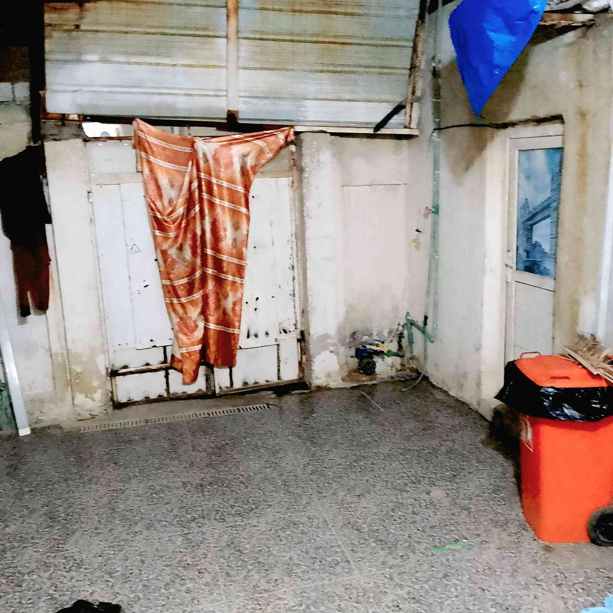 سـلام عليـكم
بيت للبيع امامي في حي الخضراء بسايدين الي مقابيل حي الزهراء قرب مدرسة الامانه الفرع المقابيل حسينية ام البنين
امامي سعر 77 
***********
