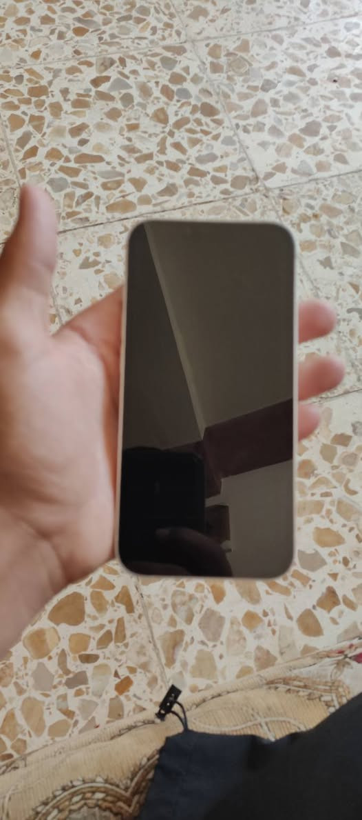 للبيع iPhone 13 (عادي)
📱 ذاكرة 128GB
🔋 صحة البطارية 88%
✅ الجهاز مكفول 100% وفحص بأي مكان تريده.
✅ نظيف جداً وما يحتاج أي تصليح أو تبديل.
📍 الموقع: كربلاء – حي الغدير
📞 للتواصل: ***********
سعره  425 وبي مجال
