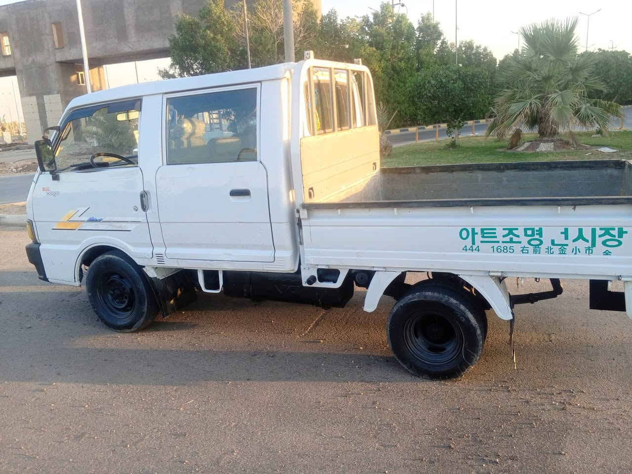 كيا 94 دبل قماره 
السلام عليكم 
كيا 94 دبل قماره
السياره باسمنه 
كير ومحرك  جديد 
حداديه نضيفه 
السياره قمارتها بدون صبغ فقط صفاح البدي والدوسات 
السعر 55قابل للتفاوض 
تواصل فقط على رقم 
***********
