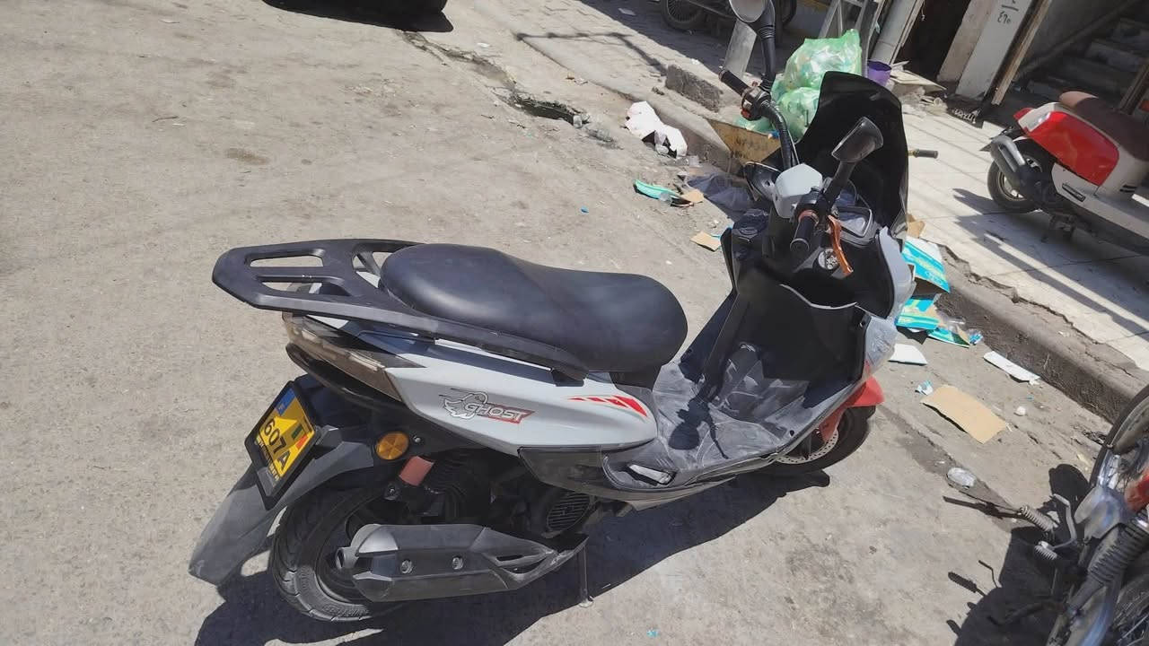 سترونك البيع  ب650 وبيه مجال الشراي   ***********    المكان البطحاء
