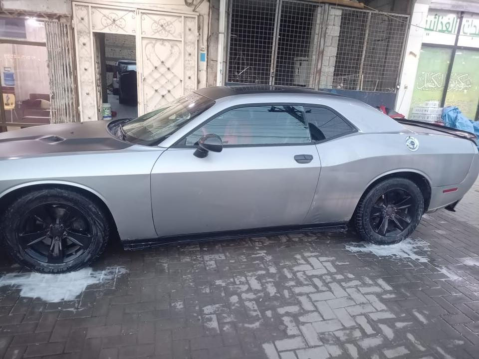 السلام عليكم جالنجر 2011
محدثه بچم بيها تبديل جاملغ امامي 
وبيه رشات صبغ رقم بغدادمشروع وطني 
سنوية 2029 صارلها كم يوم صاعده هزه 
***********
سعر95 وبيها مجال حك الجيه
