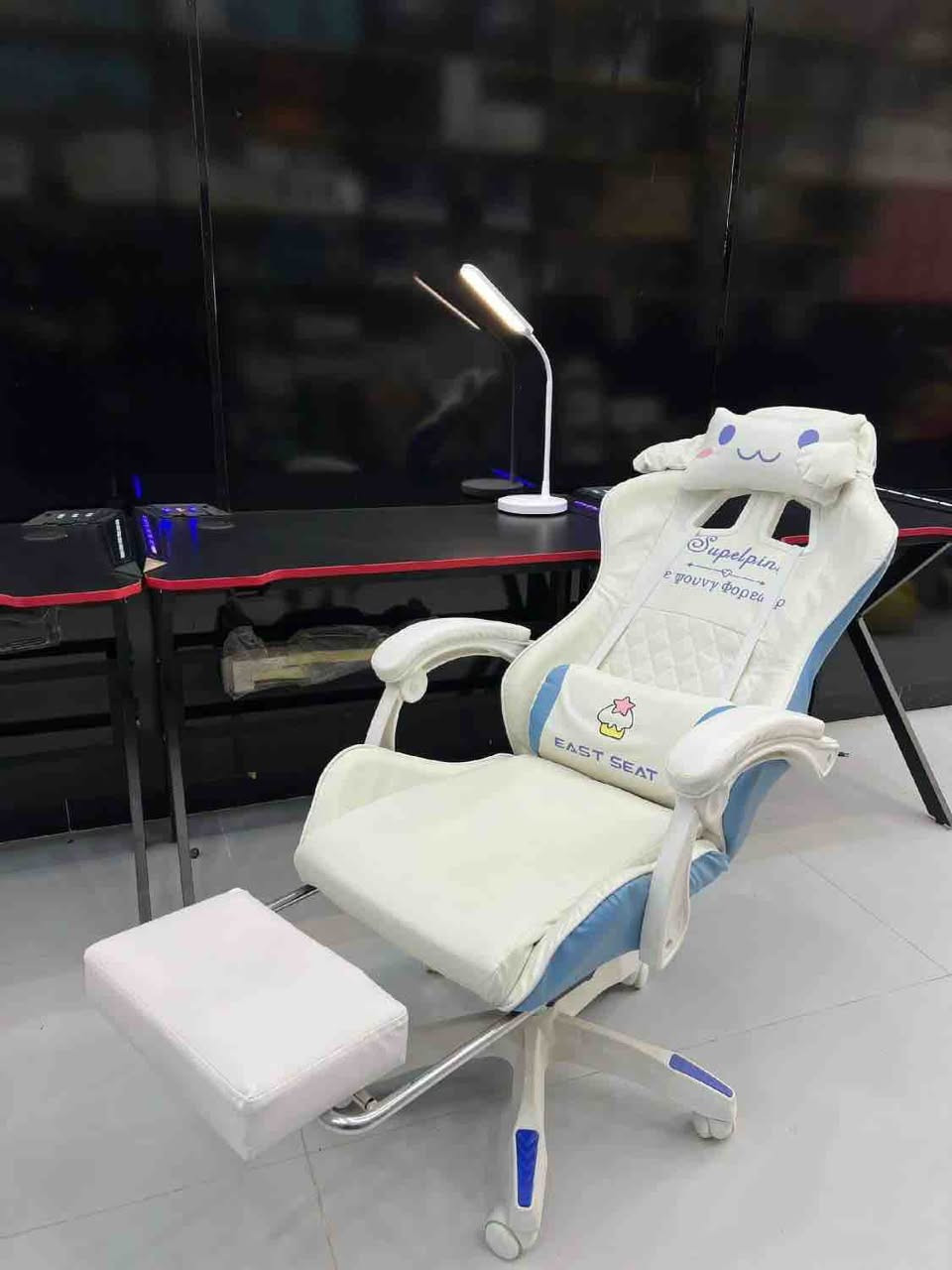 وصلنا احدث كرسي كيمنك لون وردي 1-يد ثابت 2-يتحمل120کیلو 3-يصعد ينزل 4-ينحني 135درجة السعر 115 مع التوصيل جميع محافظات العراق


**إذا كنت صاحب هذا الإعلان وتريد حذفه لأي سبب، رجاءا أرسل رسالة إلى الدعم الفني**