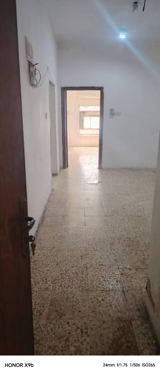 يوجد لدينا

شقه للايجار

غرفتين كلدور مطبخ صحيات

سعر الاجار 250 الف

الماء والكهرباء والانترنت واصل علينا

حله حي المهندسين قرب مركز تأهيل الجرحى

للاستفسار الاتصال على الرقم ***********
