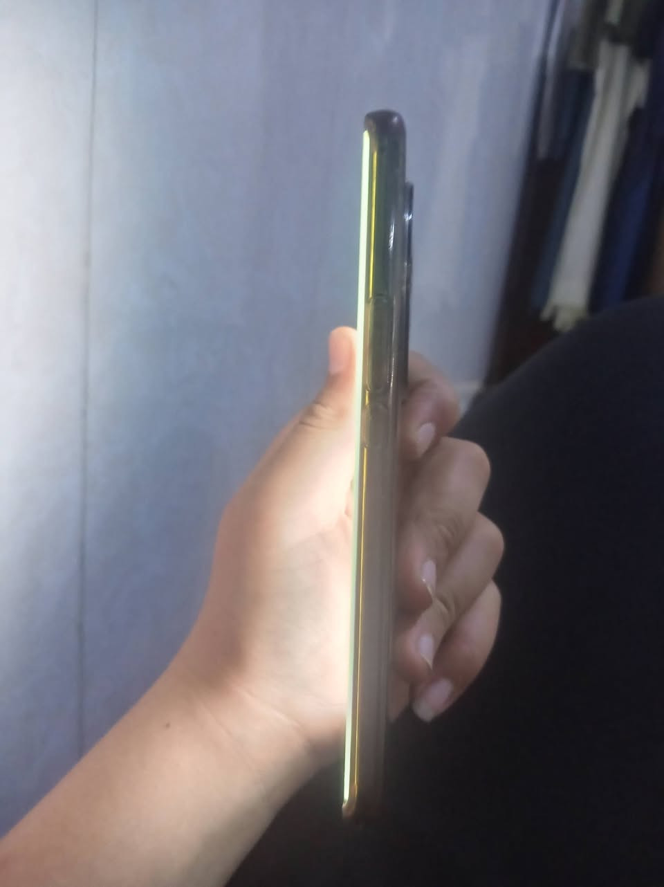 سلام عليكم
موبأيل للبيع و مراوس
موبايل هونر x9a
ذاكرة 256
 رام 8 +5
 كليش ما مبدل شرط
المكان الأيسر حي الريشرية رقم ***********
 السعر 250 الف بي مجال
