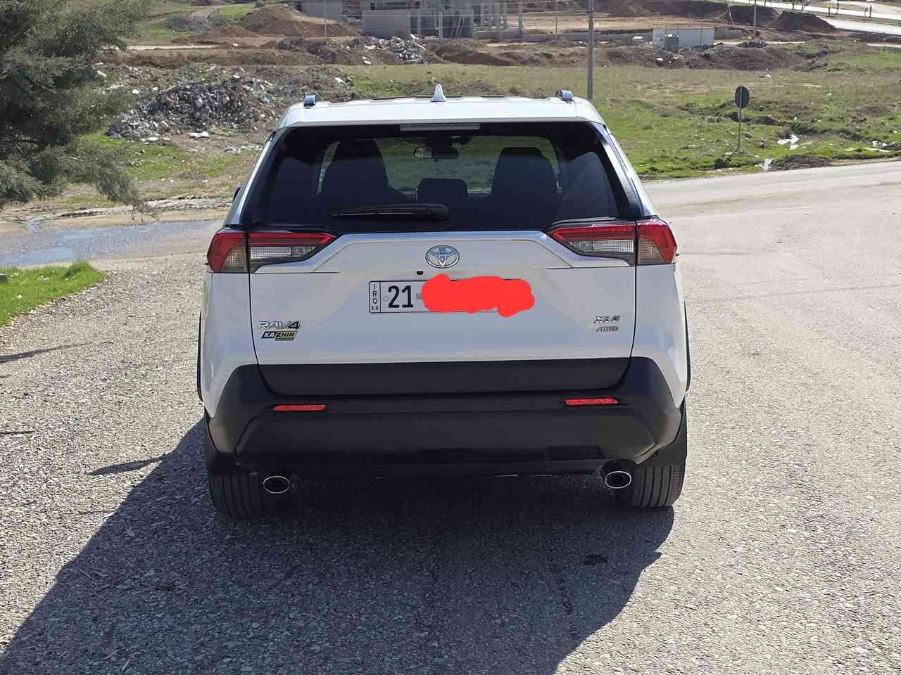 تویوتا راف 4
موەسەفات  XLE
مۆدیل 2023
ماوەی رۆشتن (26 )میل
 سلاید  و بەسمە و دەبڵ ئەکسل کوشن گەرم پشت و پێش کەپس  و سێ لای ڕادار ڕاداری پێش و ئاوێنەکان  دەعمێکی زۆر زۆر خەفیفی هەیە  بێ ناو بێ شانسی ئێڕباگ شان سیستەم هەمو شتێکی لۆک و بیلاد لەسەر دەقی شەریکە ماوەتەوە بە نسبەت سەیارەکە هی دەستی خۆمە ق هی مەعرەز نییە گێڕ و مەکینە بەشەرت 
***********
ژمارە شانسی
چاملغی پێشەوە لای سەیاق و بستێک دەرگا بۆیاخە

2t3p1rfv4pw333830
