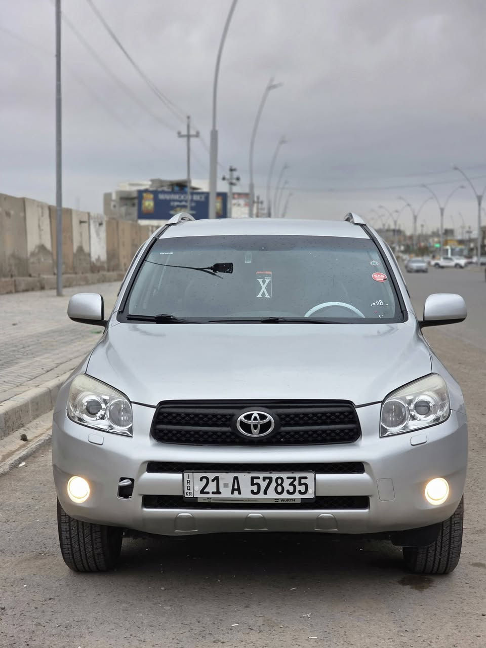 تويوتا راف فور 2008
خليجي . محرك 2.4 
فول مواصفات عدا السلايد 
كشن جلد و هيتر و كهرباء 
دبل اكسل . شاشة ايباد
رش ماء لايتات . لايتات عدسة و زينون  . هوك بيلادي 
مرايات شفت و كهرباء 
كير محرك بشرط 
رقم و سنوية و هذة جديد شرط التحويل. بطاقة بانزين موجود 
ثلاث قطعات صبغ بدون دواخل 
مكان كركوك 
110 $ سعر 
0770 131 9221
