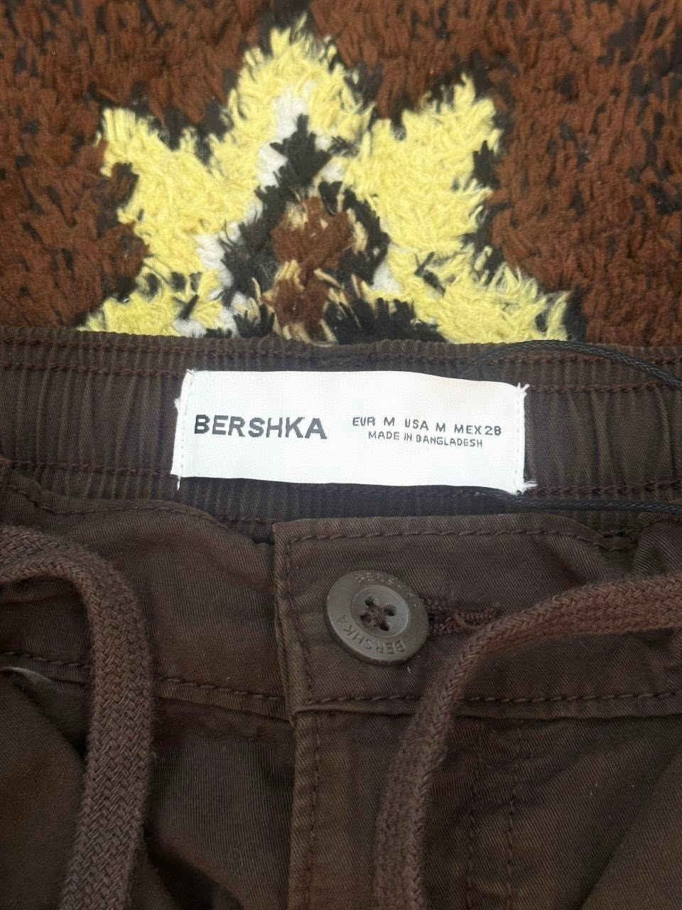 بنطرون  Bershka
وكالة غير مستخدم 

قياس m يلبس لحد 36

طول 105 والحجل 30

قطن


**إذا كنت صاحب هذا الإعلان وتريد حذفه لأي سبب، رجاءا أرسل رسالة إلى الدعم الفني**