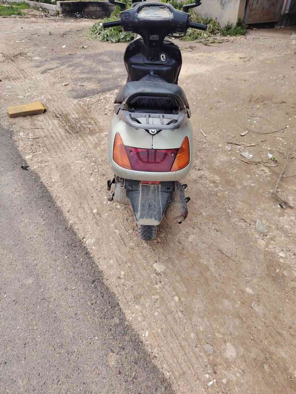 سبيسي كوري مكينة ناعمة كلش 
كهربايات كلهة شغالة اشاير لايت عالي ناصي هورن
سلف هندر شغال 
دراجة حلوة كلش يرادلهة بس غسلة 
بيع او مراوس حسب القناعة 
375 مكاني كاطون الرحمة 
***********
