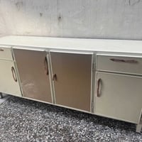 كاونتر المنيوم • مرمره مفطوره • باب السنك مخلوع