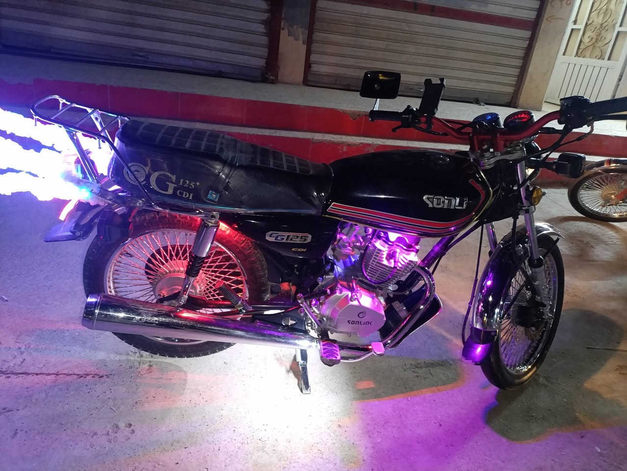 تراجه البيع سعر 800 بي مجال الوجه الطيب عنوان موصل رشيديه***********
