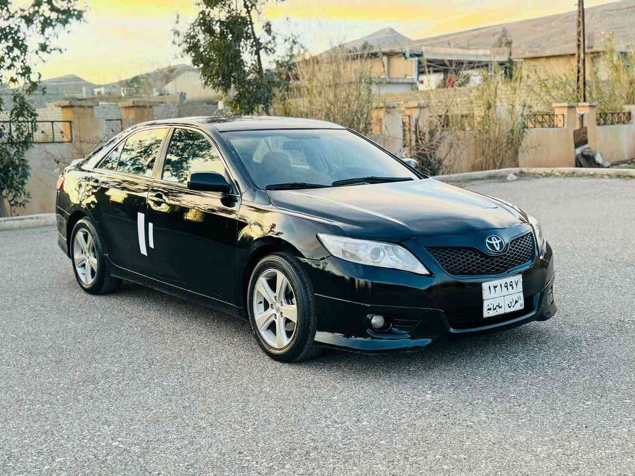 كاميرو موديل 2011 ئه مريكى   تو ماتيك  جام كاره باى  ئه ى بيس  شاشه ئاى پات كوشن كاره باى  زور جوانه سيا ره كه  پيشو پشتى    گه پسه  ناو دينكه ى هيجى پيوه نيه  جى جى  بو ياغى هه يه   باقى هه موو به شه رته سيا ره كه  كيرو مه كينه و ته قه و ره قه و هه موو به شه رته مالى دوسته  به ناو كردن و غرامه و هه موو به شه رته 
سعرى 85
***********
*********** كويسينجاك, أربيل
